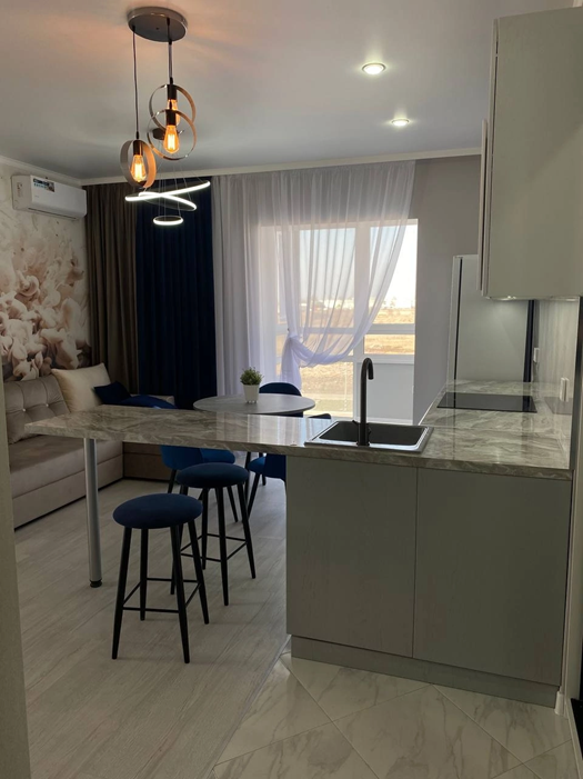 Дизайнерский ремонт с установкой мебели и гарнитур, квартира ЖК «5 Элемент» - фото 3